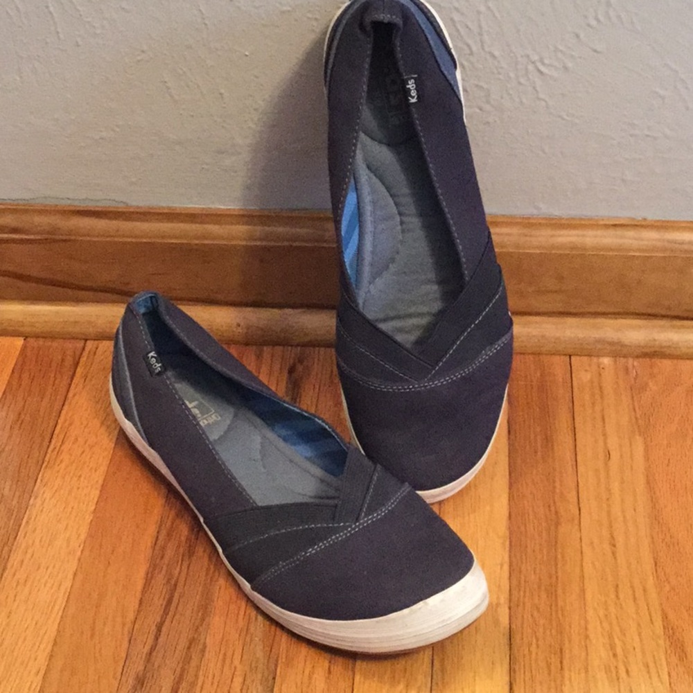 Canvas shoes